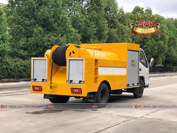 2,000 Litres Sewer Jetting Truck JMC - RB 2,000 Litres Sewer Jetting Truck JMC - RB